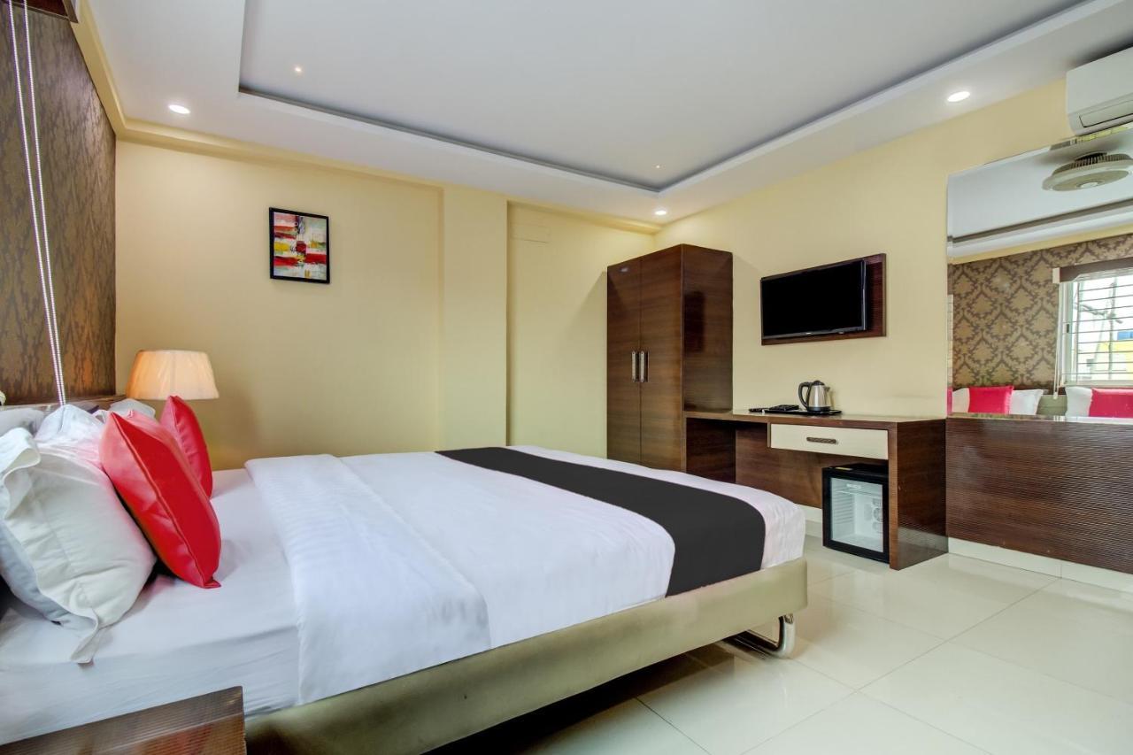 Capital O 5381 The Emirates Hotel Bangalore Exterior photo